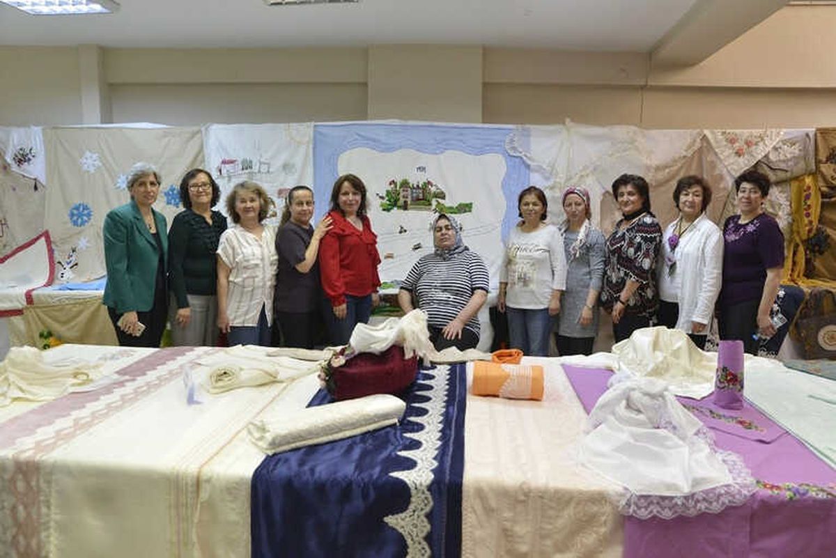 Kadınların El Emekleri Görücüye Çıktı