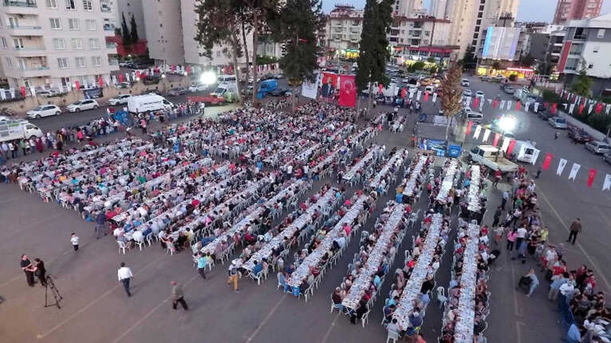 Muratpaşa\'da İlk İftar Engellilerle
