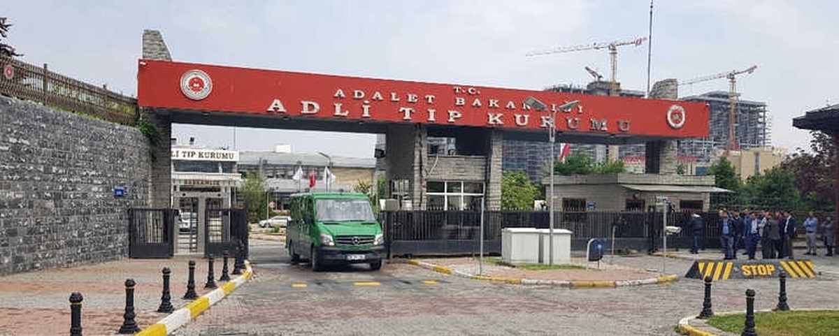 Siyanür İçerek İntihar Eden Necla Köker\'in Cenazesi Adli Tıp Kurumu\'ndan Alındı