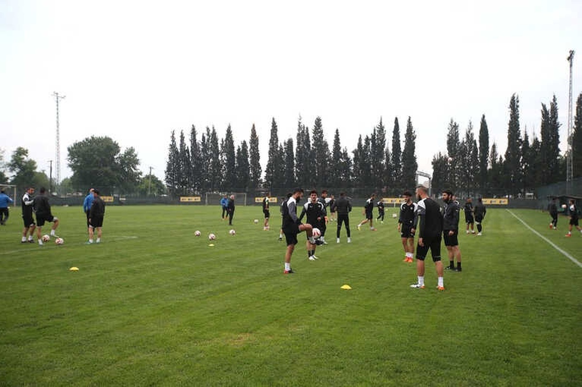 Başkan Toçoğlu, Sakaryasporu Futbolcularla Bir Araya Geldi