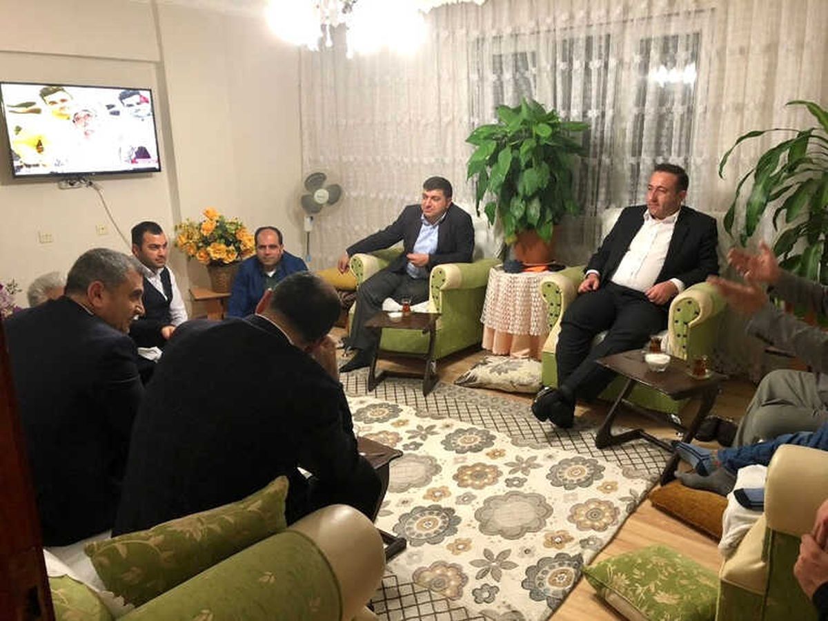 Bir Kahvenin 40 Yıl Hatırı Var" Dedi 728 Evi Ziyaret Etti