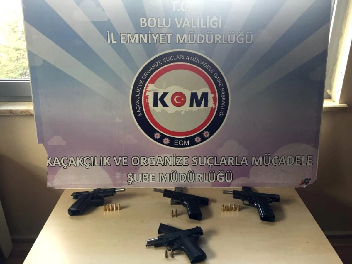 Bolu\'da Kaçak Silah Alışverişine Suçüstü Operasyon