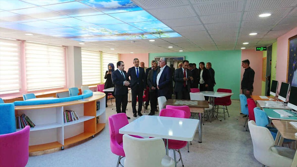Darende\'de "Z-kütüphane" Açıldı