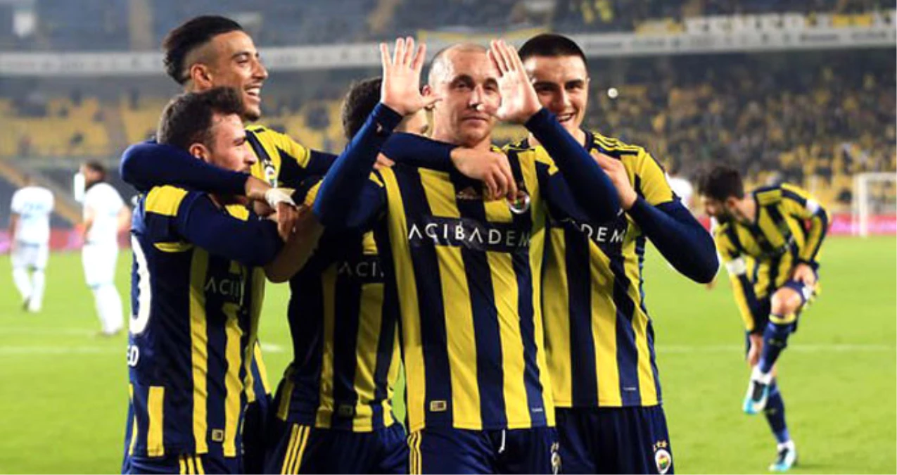 Fenerbahçe\'de Nabil Dirar ve Mehmet Ekici, Akhisarspor Maçı Kadrosundan Çıkarıldı