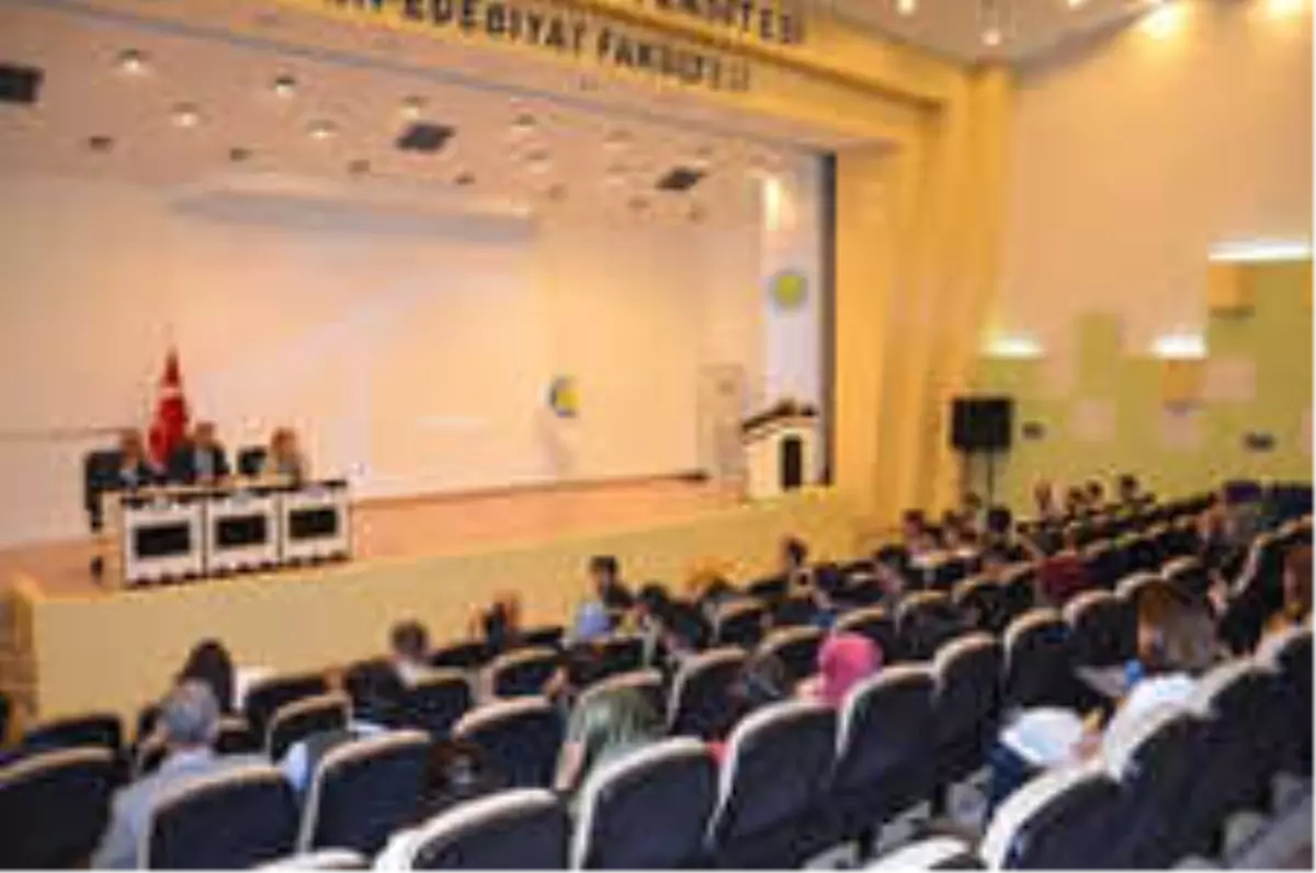 Hrü\'de Türkiye\'deki Suriyelilerin Entegrasyonu Ele Alındı