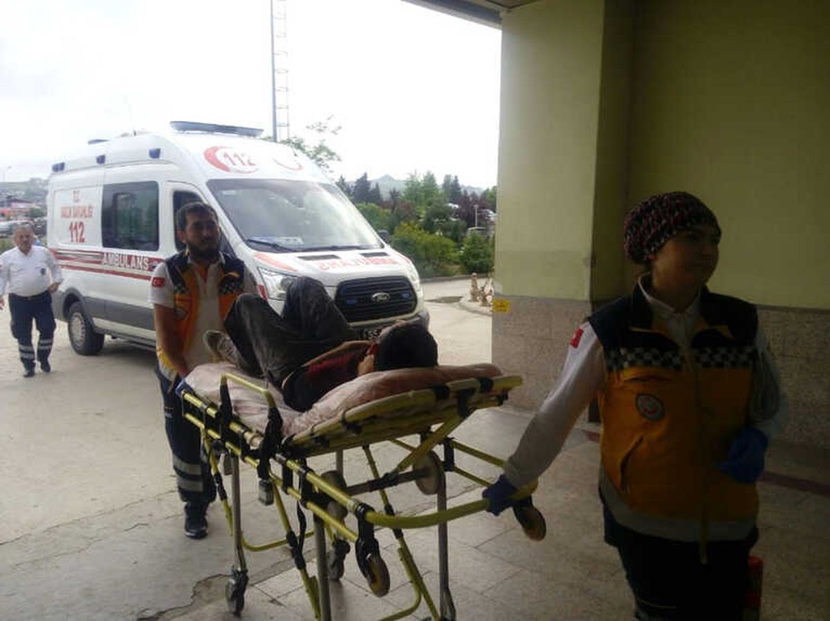 İnşaat İskelesinden Düşen Iraklı İnşaat İşçisi Yaralandı