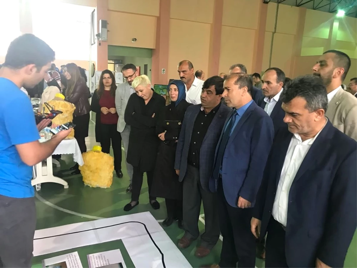 Osmaneli 75. Yıl Anadolu Lisesi\'nde "Tübitak Bilim Fuarı" Açıldı