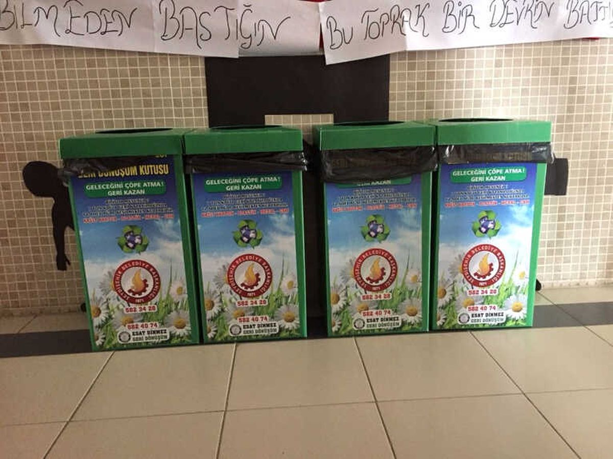 Seydişehir Belediyesinden Okullara Geri Dönüşüm Kutusu