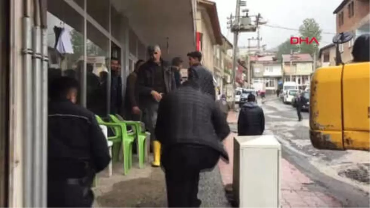 Şırnak\'ta Minare Yıkımında Polisin Önlemi Olası Faciayı Önledi