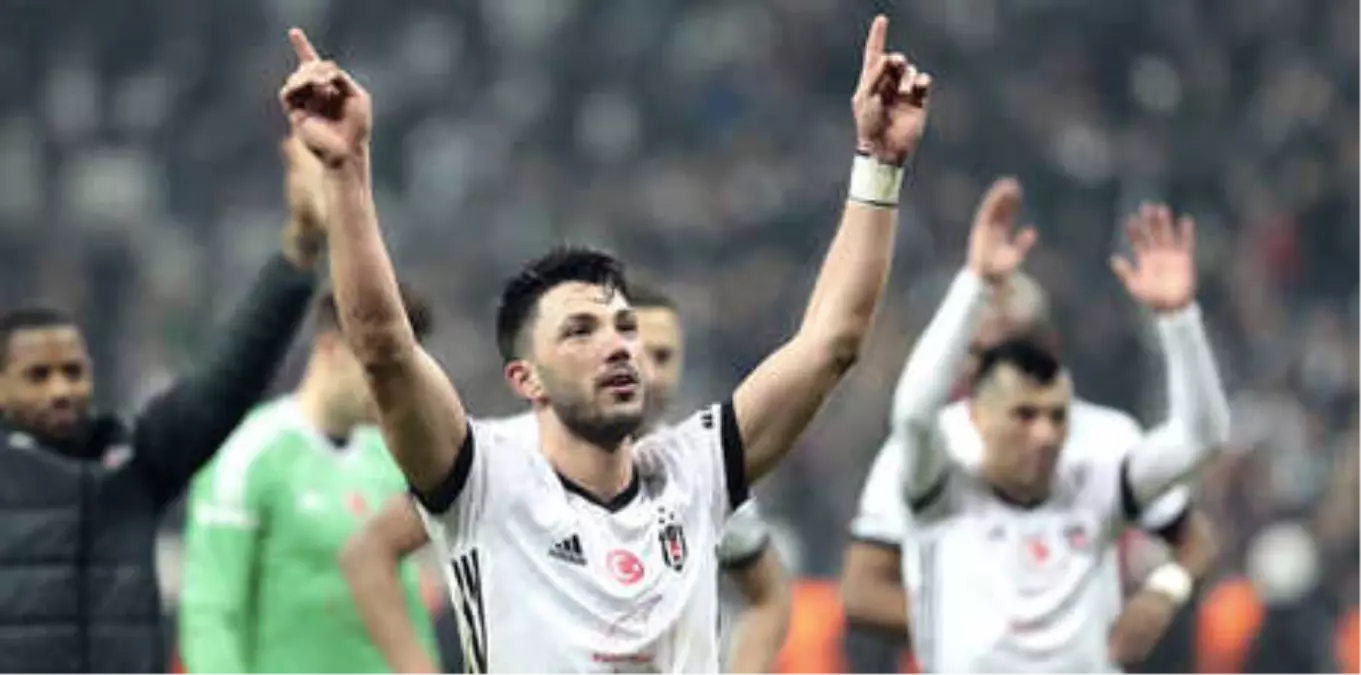 Tolgay Arslan\'dan Akhisarspor Paylaşımı!