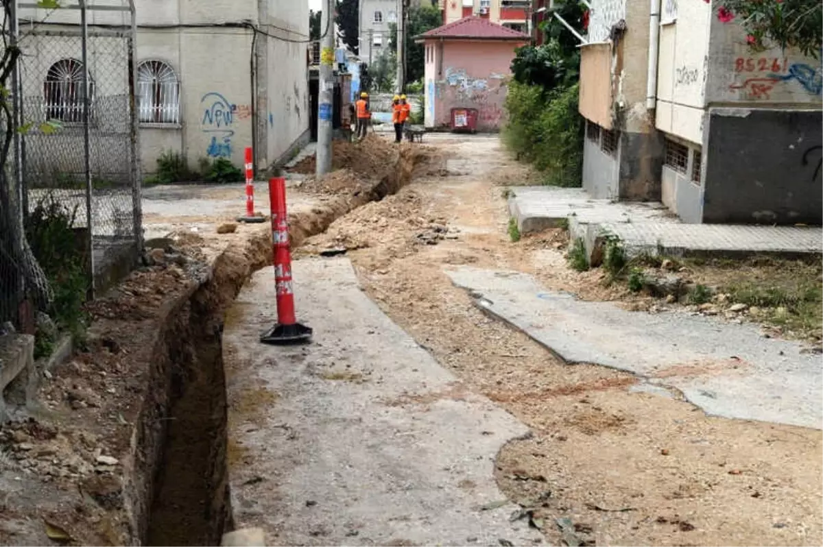 Başkan Çetin: "Asfalt Çalışmamız Aski\'nin Altyapı Çalışmasını Bekliyor"