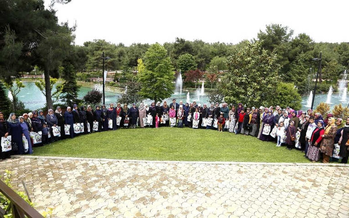 Başkan Fadıloğlu, Yetim Annelerin Anneler Günü\'nü Kutladı