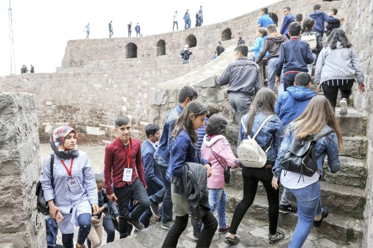 Başkentte Şehit ve Gazi Çocuklarına Ankara Turu