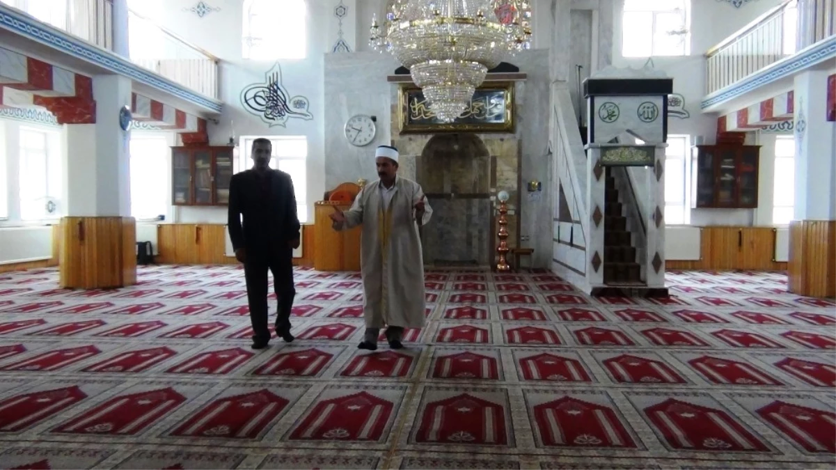 Camilerde Ramazan Ayı Temizliği