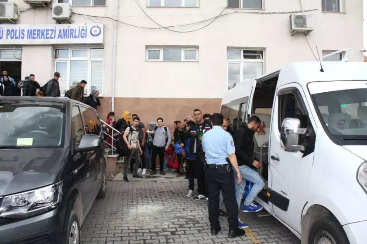 Edirne\'de Suriye Uyruklu 31 Kaçak Göçmen Yakalandı