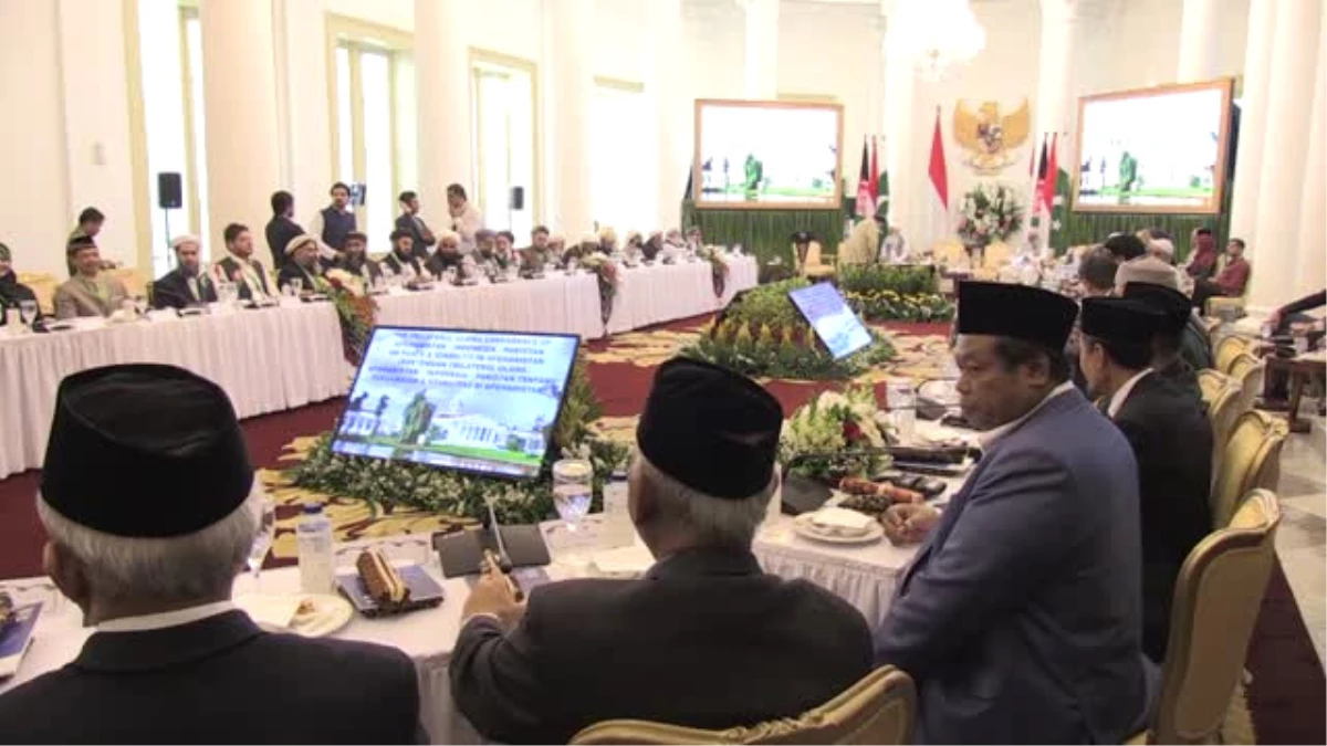 Endonezya\'da Afganistan Barışı İçin Üçlü Din Adamları Toplantısı