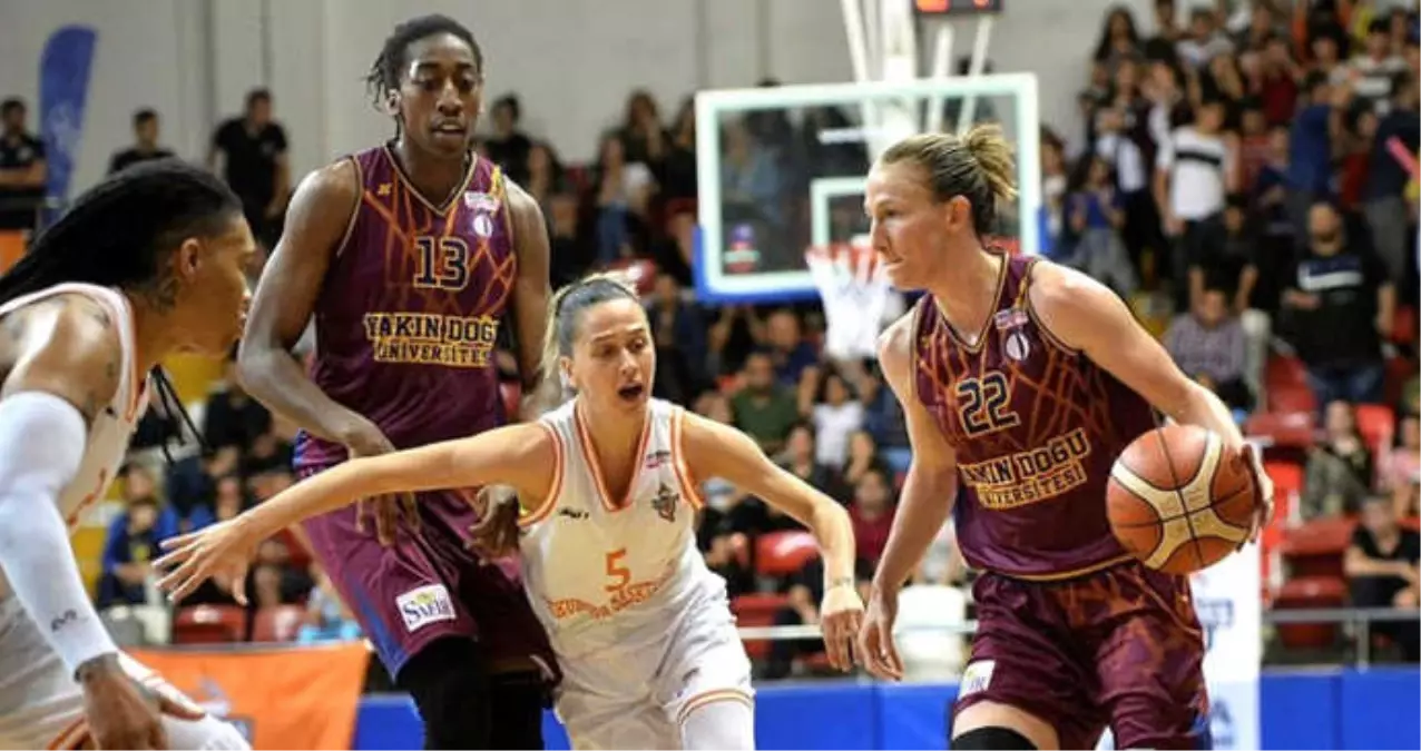 Yakın Doğu Üniversitesi, Çukurova Basketbol\'u Yenerek Finale Yükseldi