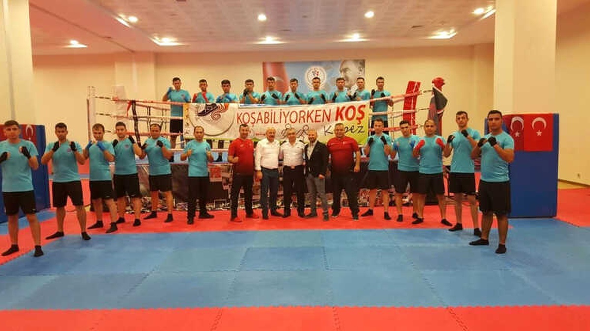 Jandarma Komutanlığı Personeline Sertifikaları Verildi