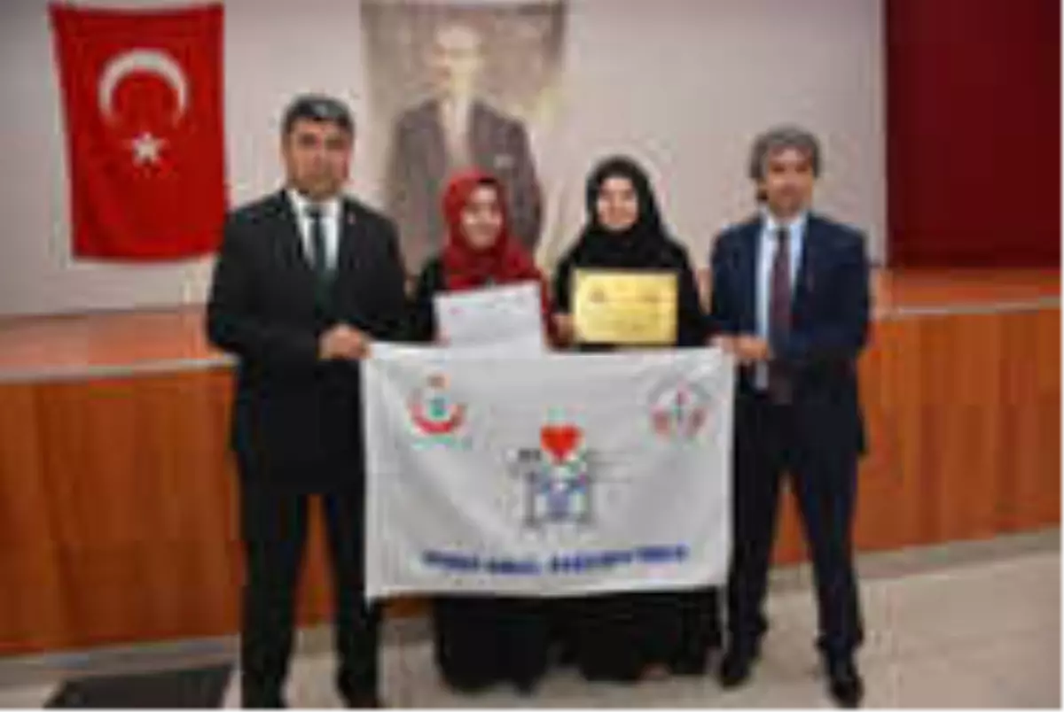 Kırıkkale\'de 140 Okula Beyaz Bayrak Verildi