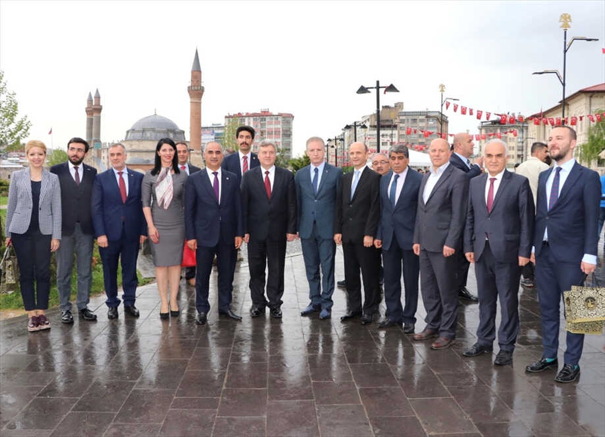 Makedonya Cumhurbaşkanı Ivanov Sivas\'ta