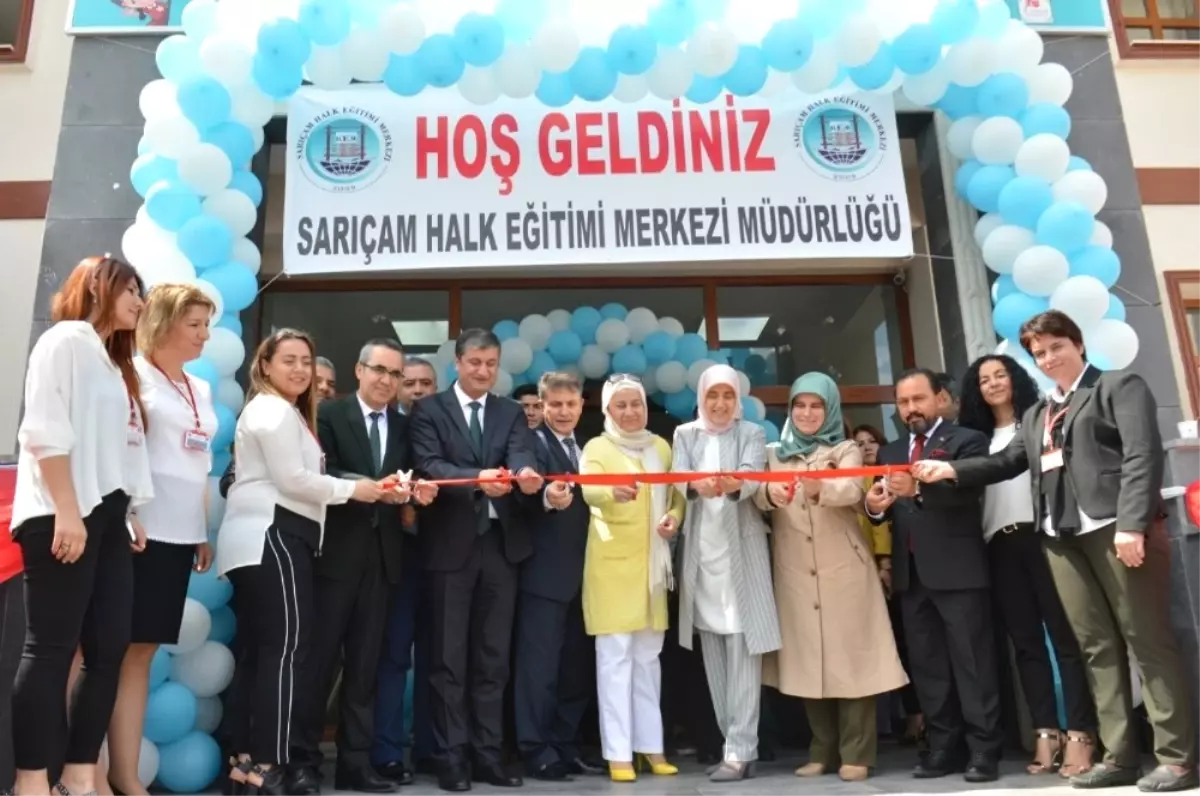 Sarıçam Halk Eğitimi Merkezi\'nden Yılsonu Sergisi