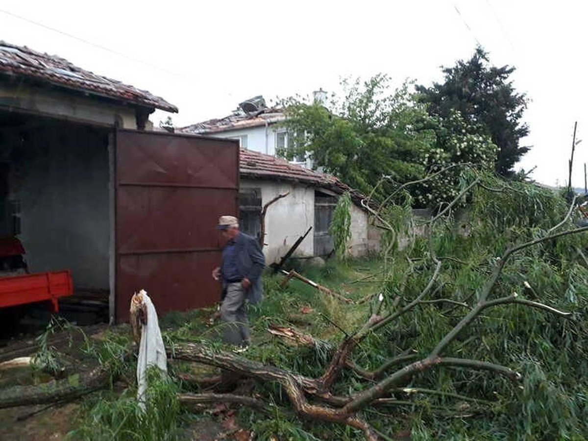 Tekirdağ\'da Hortum Mahalleyi Yerle Bir Etti