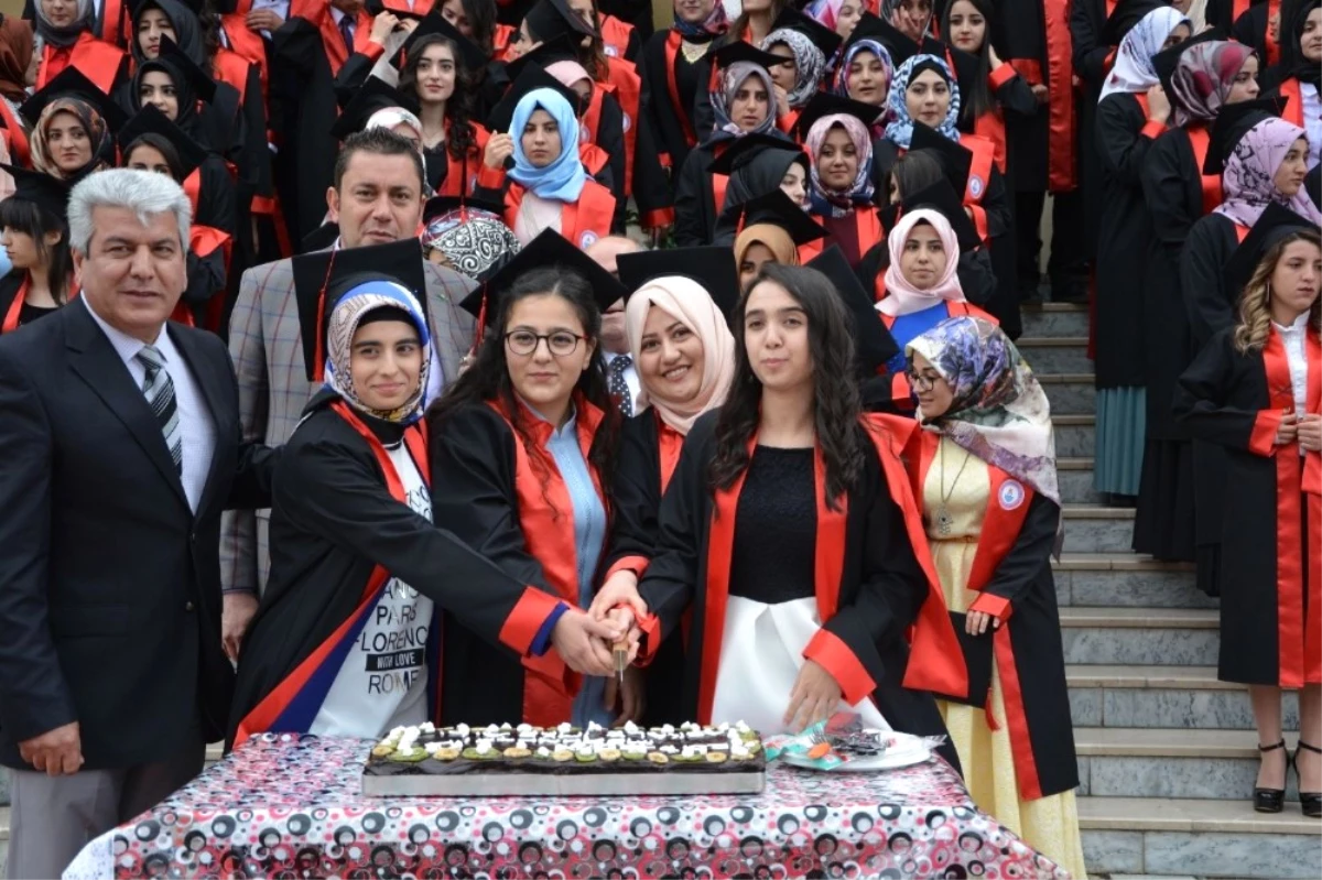 Aşkale İMKB Anadolu Lisesi\'nde Mezuniyet Heyecanı