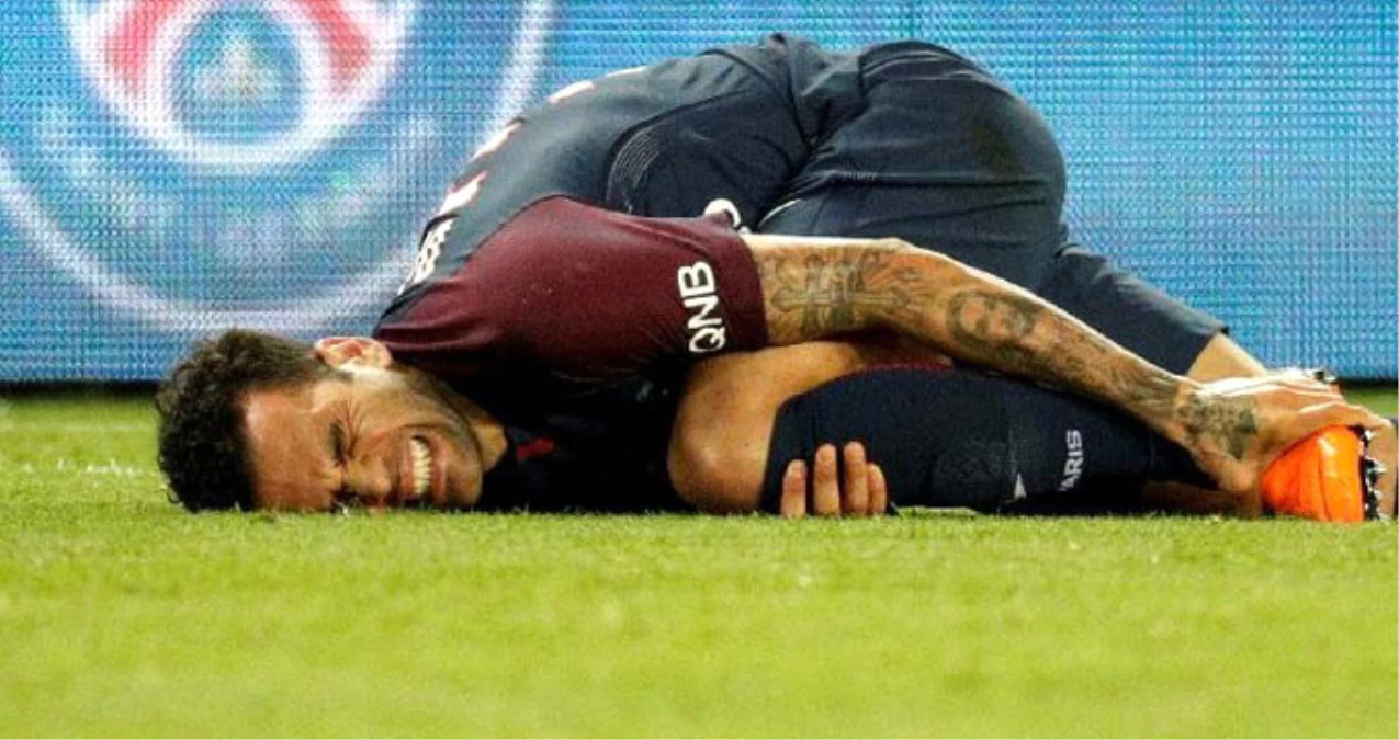 Brezilyalı Dani Alves, Dünya Kupasında Forma Giyemeyecek