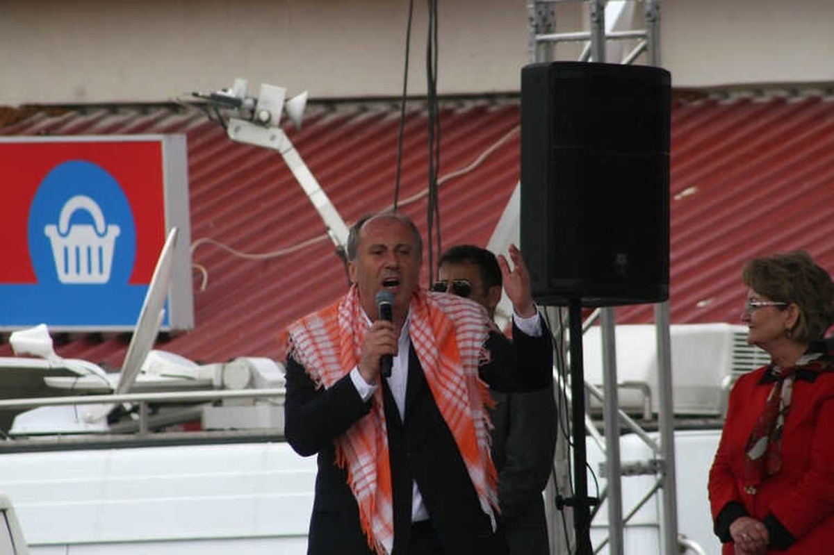 CHP\'nin Cumhurbaşkanı Adayı İnce\'den Ekonomiye İlişkin Kemal Sunal Filmleri Benzetmesi Açıklaması