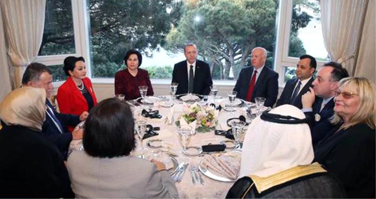 Cumhurbaşkanı Erdoğan, Yüksek Yargı Mensupları İle Yemekte Buluştu