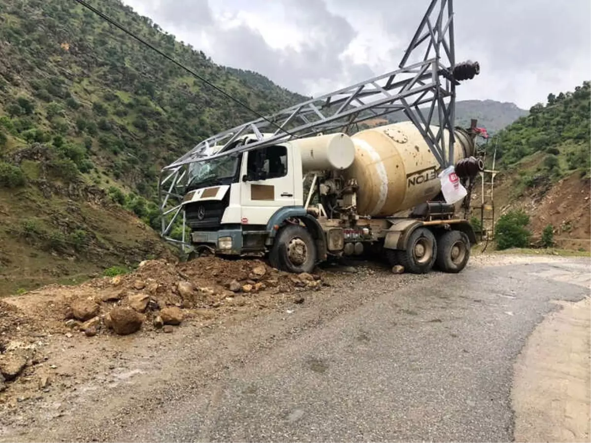 Elektrik Direği Hayat Kurtardı