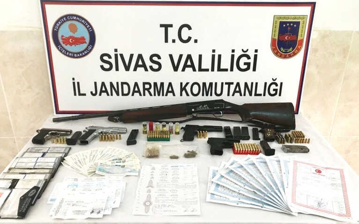 Jandarmadan Tefecilere Operasyon: 12 Gözaltı