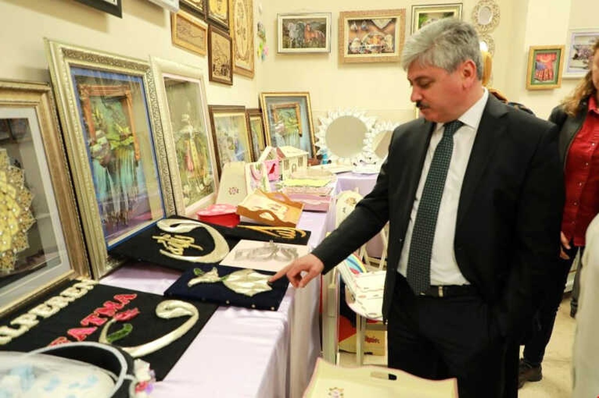 Kars\'ta El Emeği Göz Nuru Ürünler Sergilendi