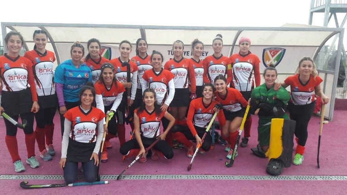 Polisgücü Hokey Takımı Koşar Adım Şampiyonluğa