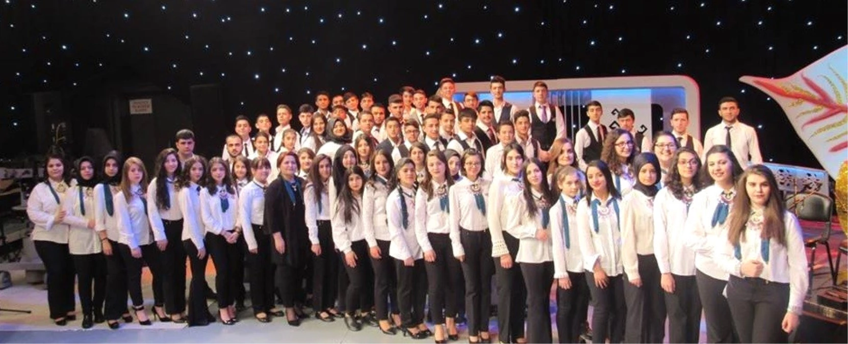 TRT Erzurum Gençlik Korosu Yılsonu Konseri Verecek