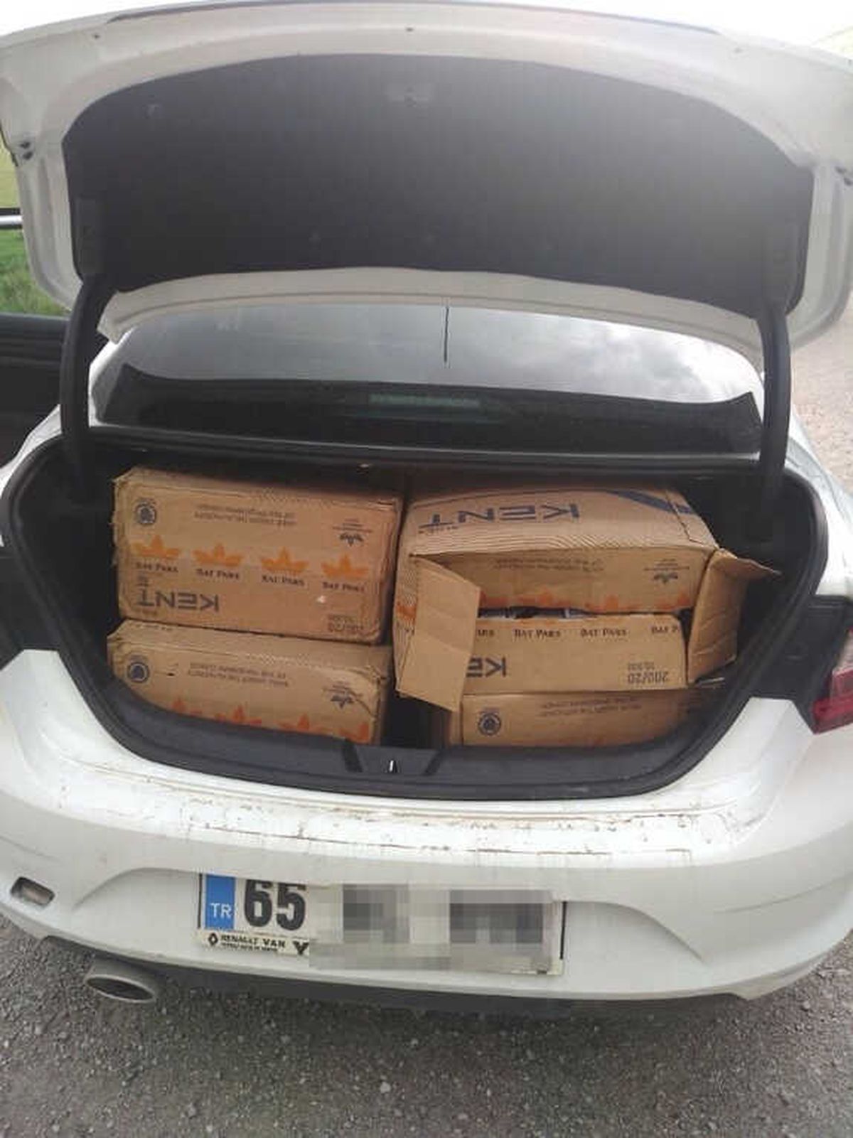 Van\'da 3 Bin Paket Kaçak Sigara Ele Geçirildi