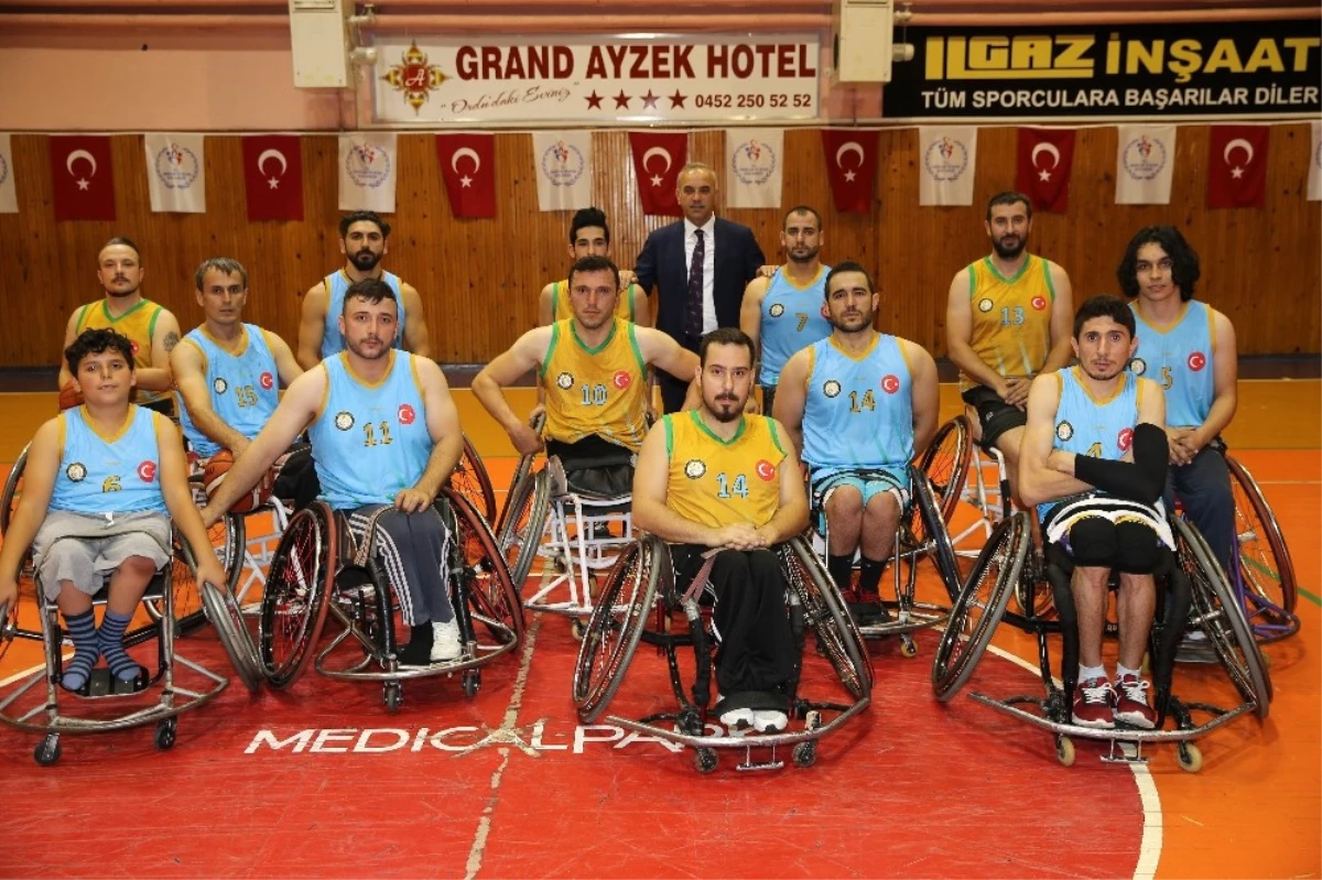 Altınordu Belediyesi Bedensel Engelliler Basketbol Takımı Süper Lig\'de