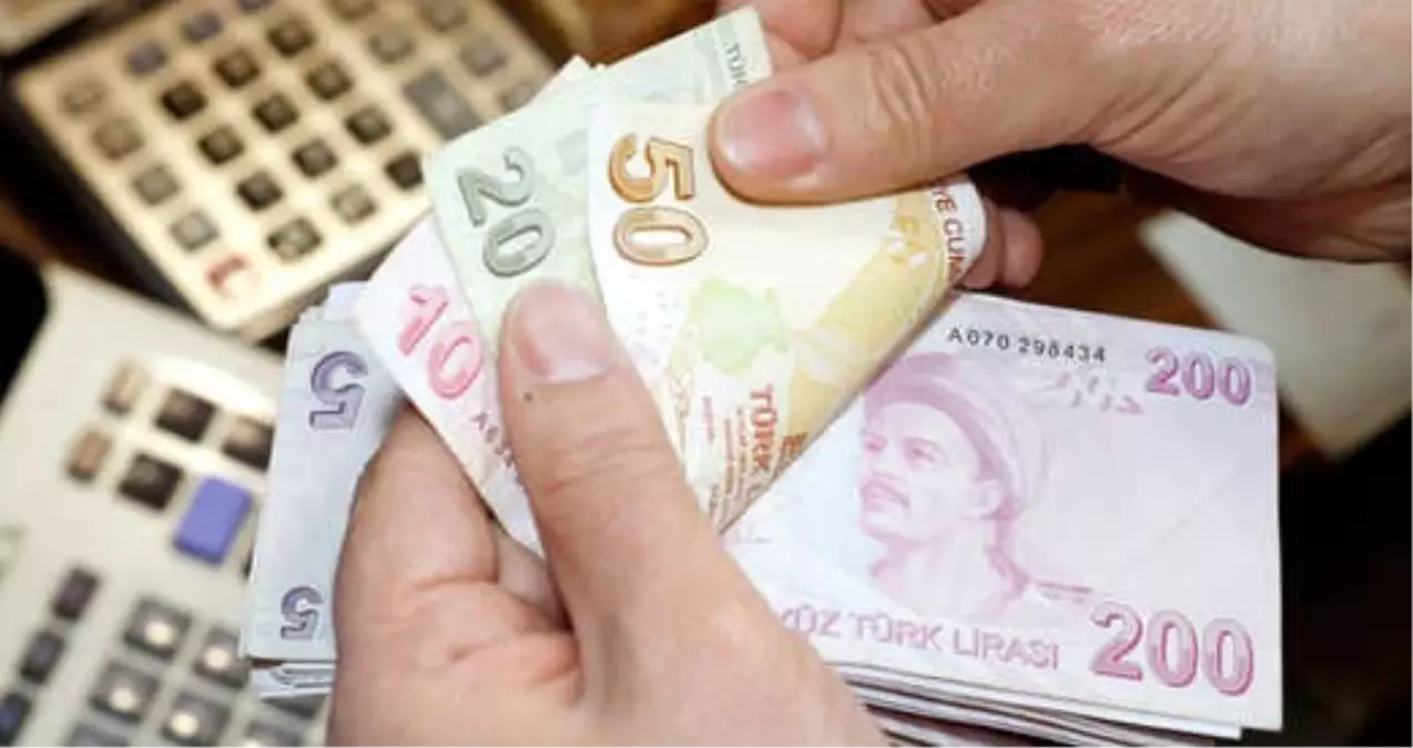 Bakan Müjdeyi Verdi: Emeklilere Bin Liralık İkramiye Haziran\'ın İlk Haftası Verilecek