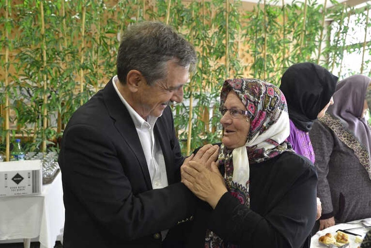 Başkan Ataç Şehit Anneleriyle Buluştu