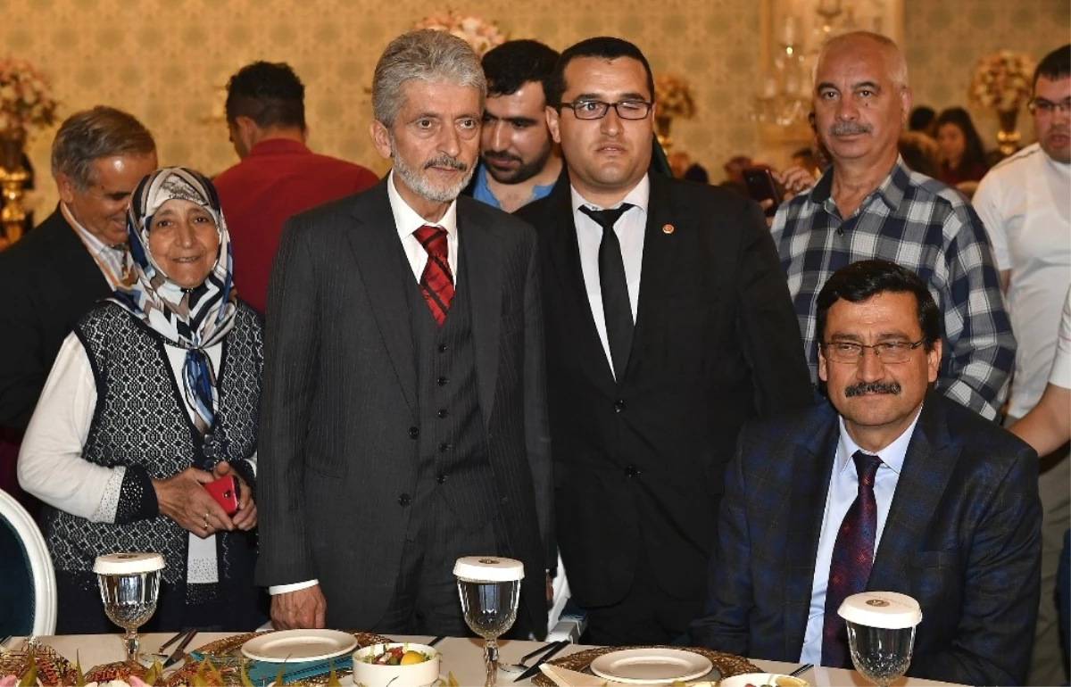 Başkan Tuna "Engelsiz Türkiye" Programında Engelliler ve Aileleriyle Buluştu