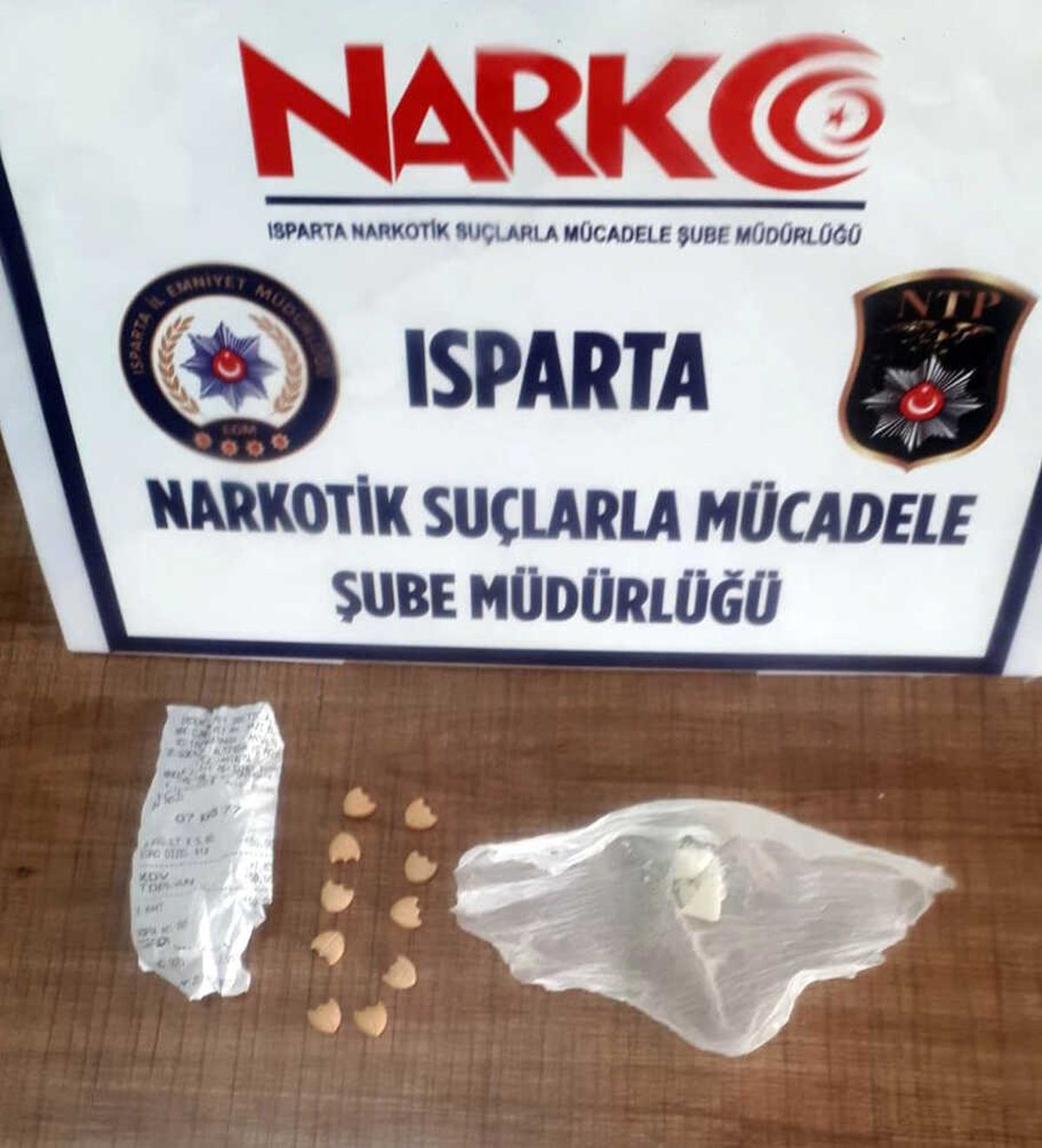 Isparta\'da Uyuşturucu Operasyonu: 2 Gözaltı