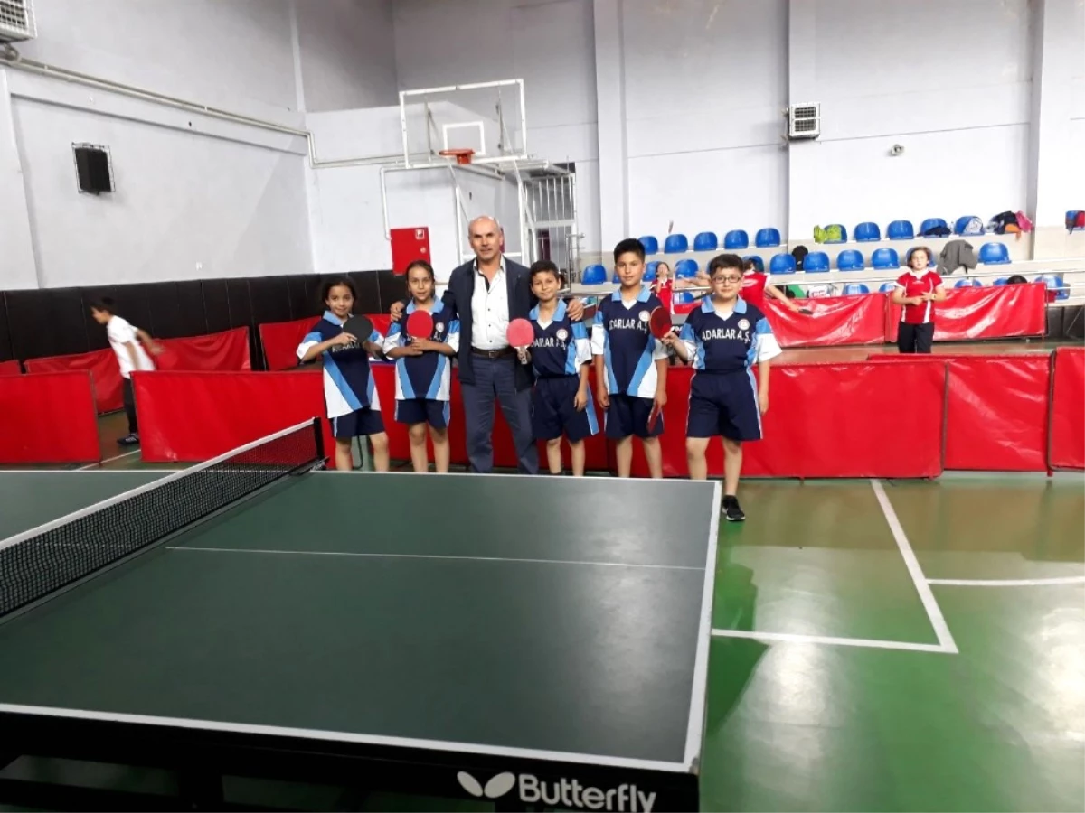 Isparta\'daki Masa Tenisi Turnuvalarında İl Birincileri İMKB İlkokulu Takımları Oldu