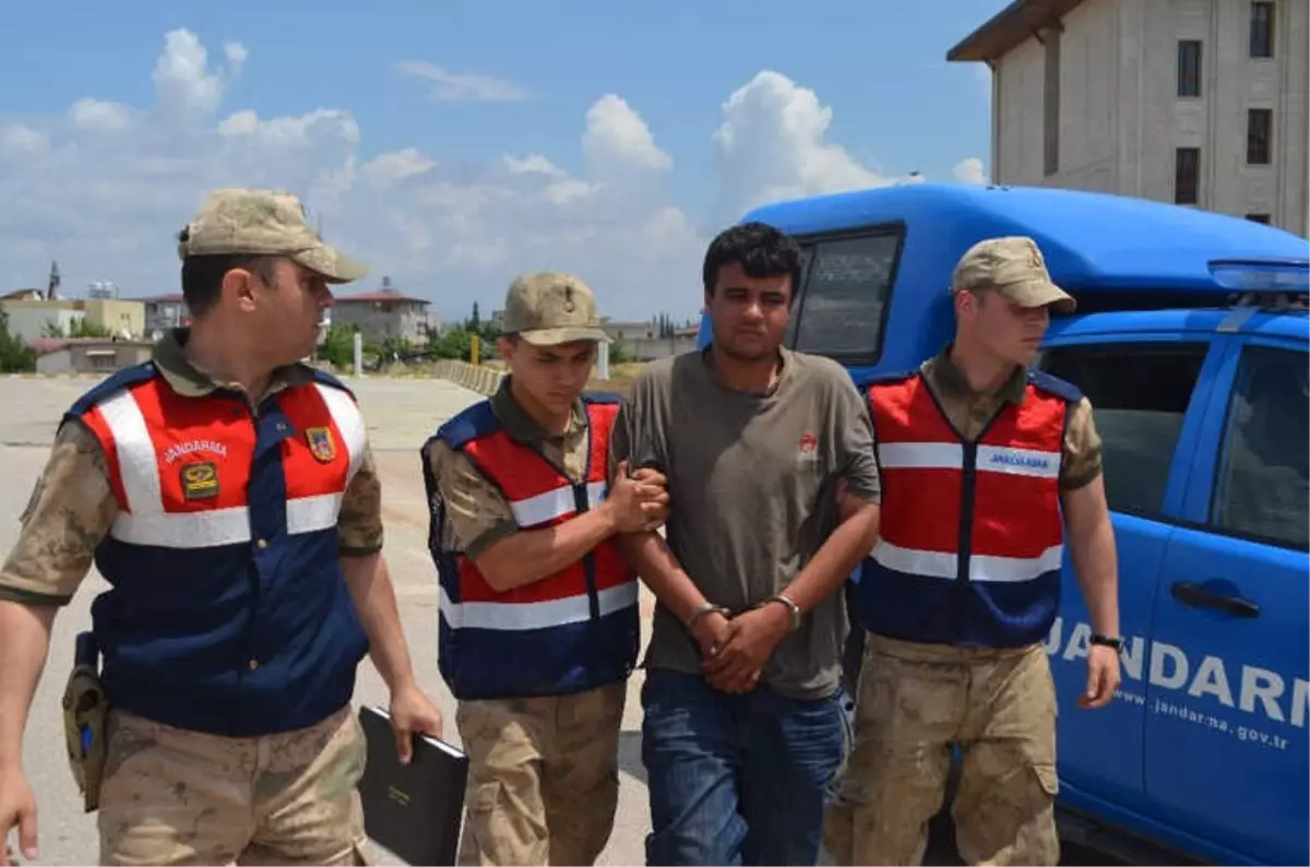 PKK\'lı Terörist Suriye Sınırında Yakalandı