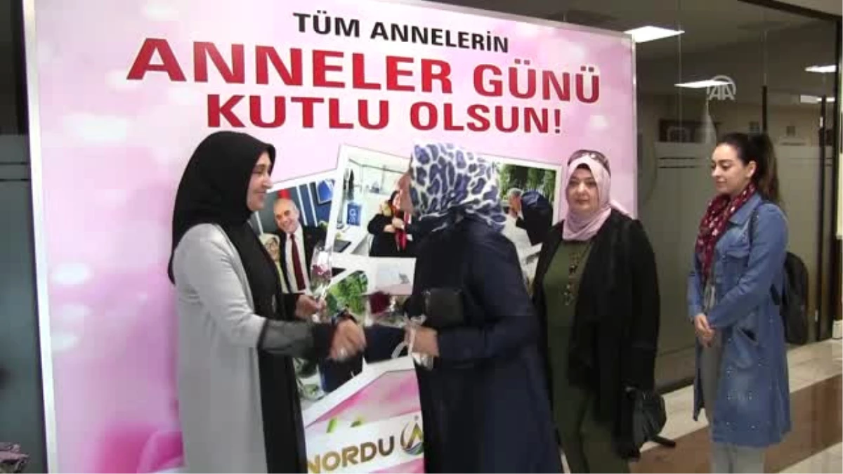 Şehit Annesi "Yılın Annesi" Seçildi