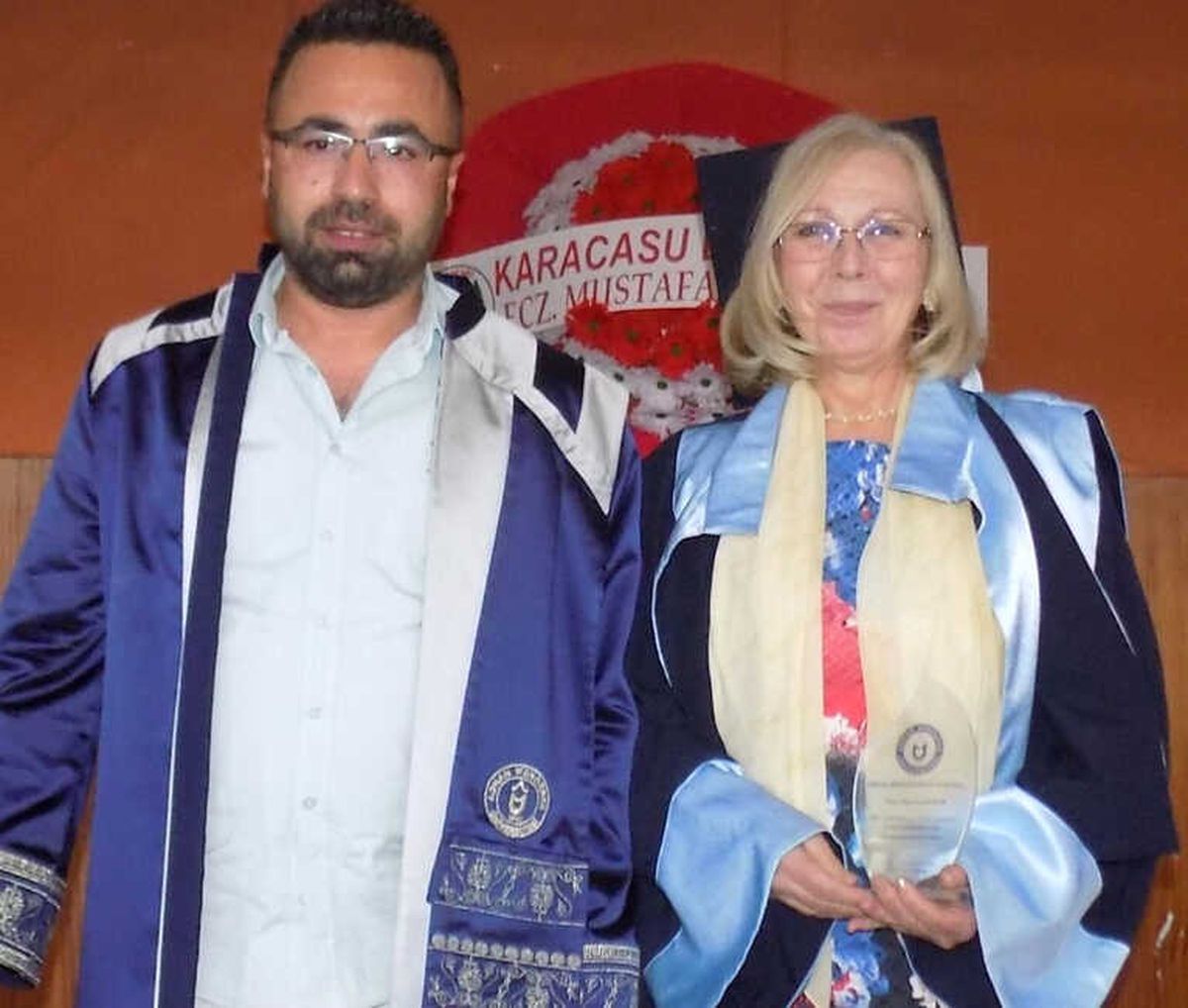 60 Yaşında Üniversiteyi 3\'lükle Bitirdi