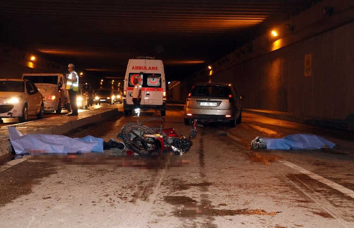 Adana\'da Trafik Kazası: 2 Ölü