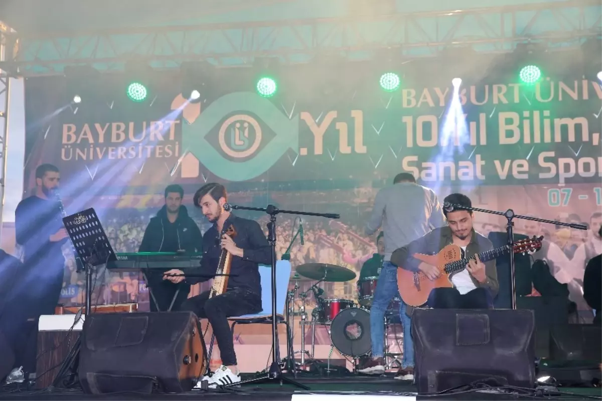 Bayburt Üniversitesi\'nde Muhteşem Konser