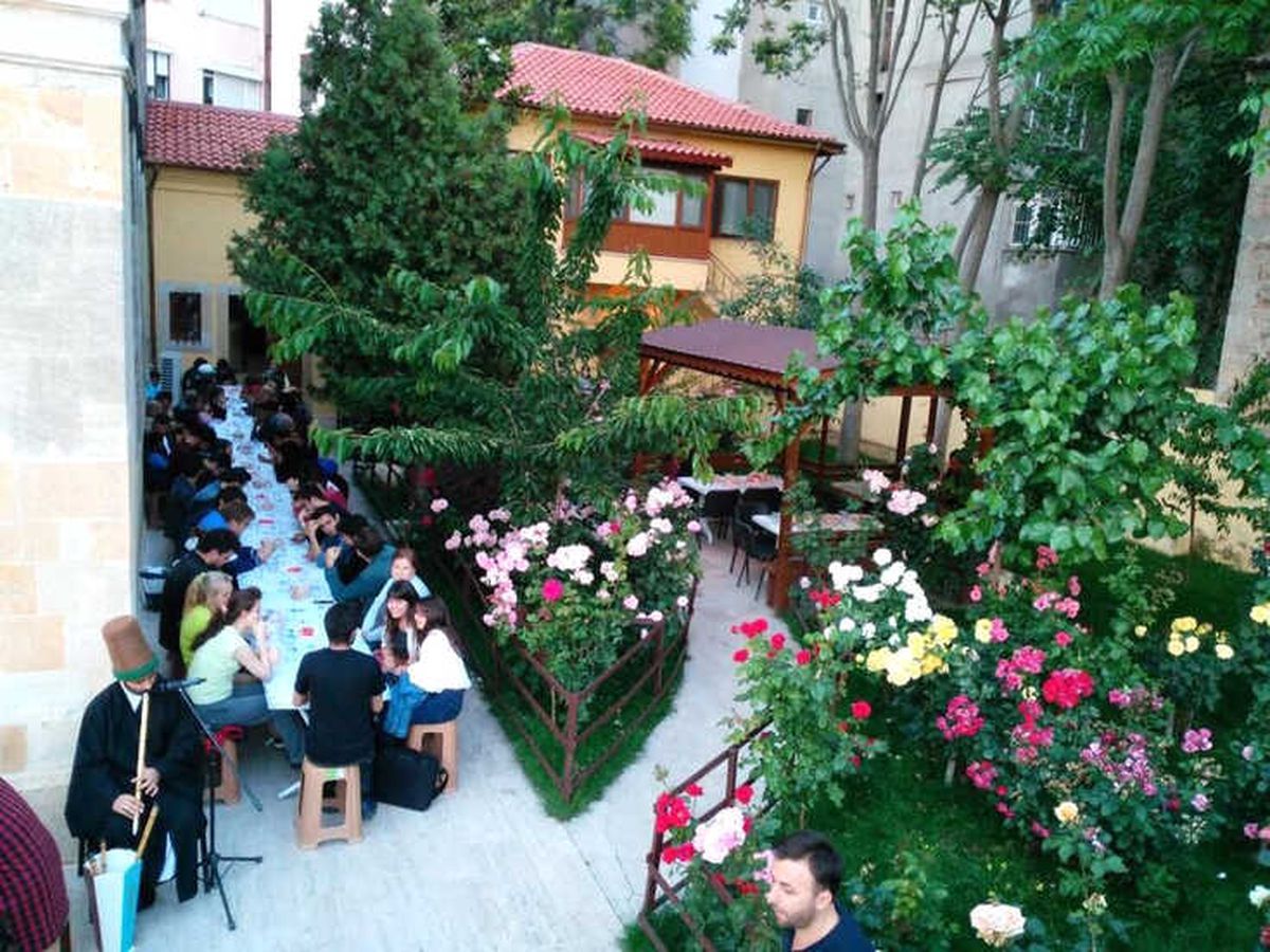 Çomü Tasavvuf Topluluğu 20 Bin Kişilik İftara Hazırlanıyor