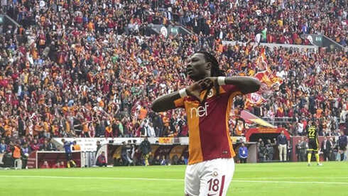 Gomis, Alex\'in Rekorunu Egale Etti