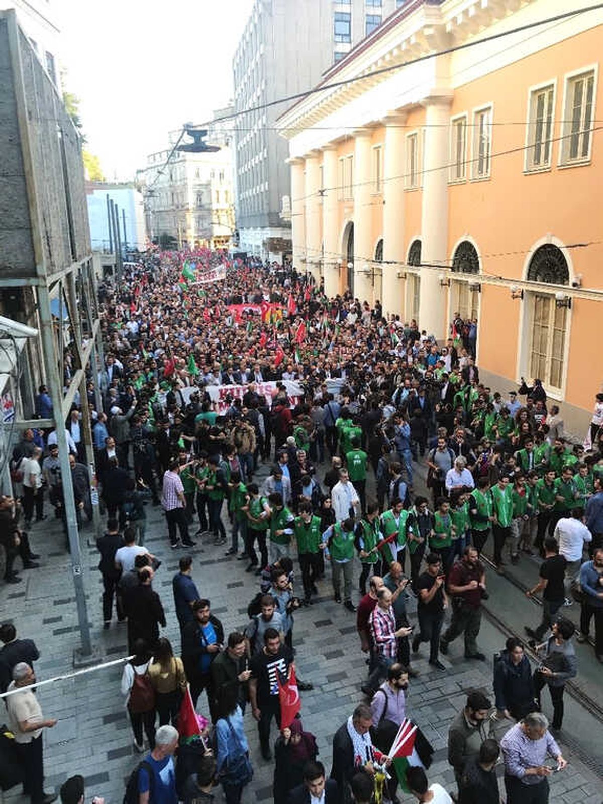 İstiklal Caddesi\'nde ABD ve İsrail Protestosu